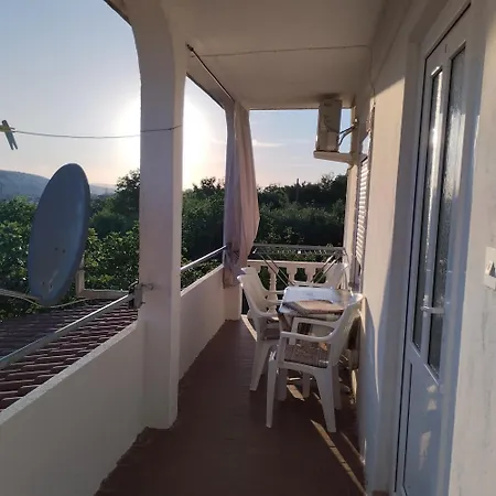 Gero Apartment Lopar
