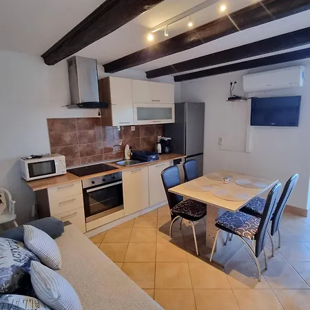 Apartment Gero Lopar