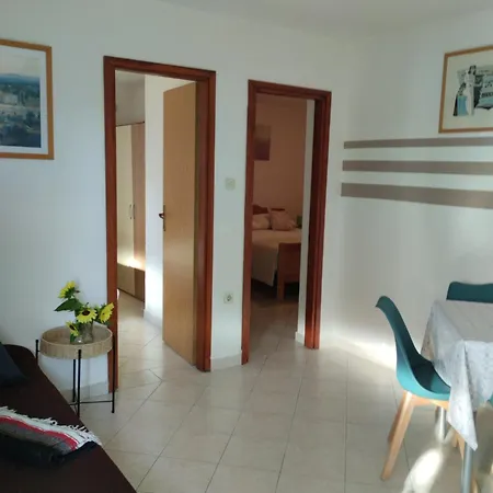 Gero Apartment Lopar