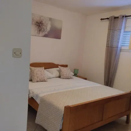 Gero Apartment Lopar